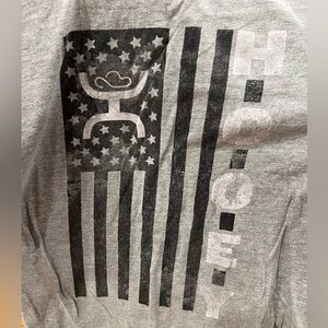 Hooey Gray Flag Graphic Tee size XL